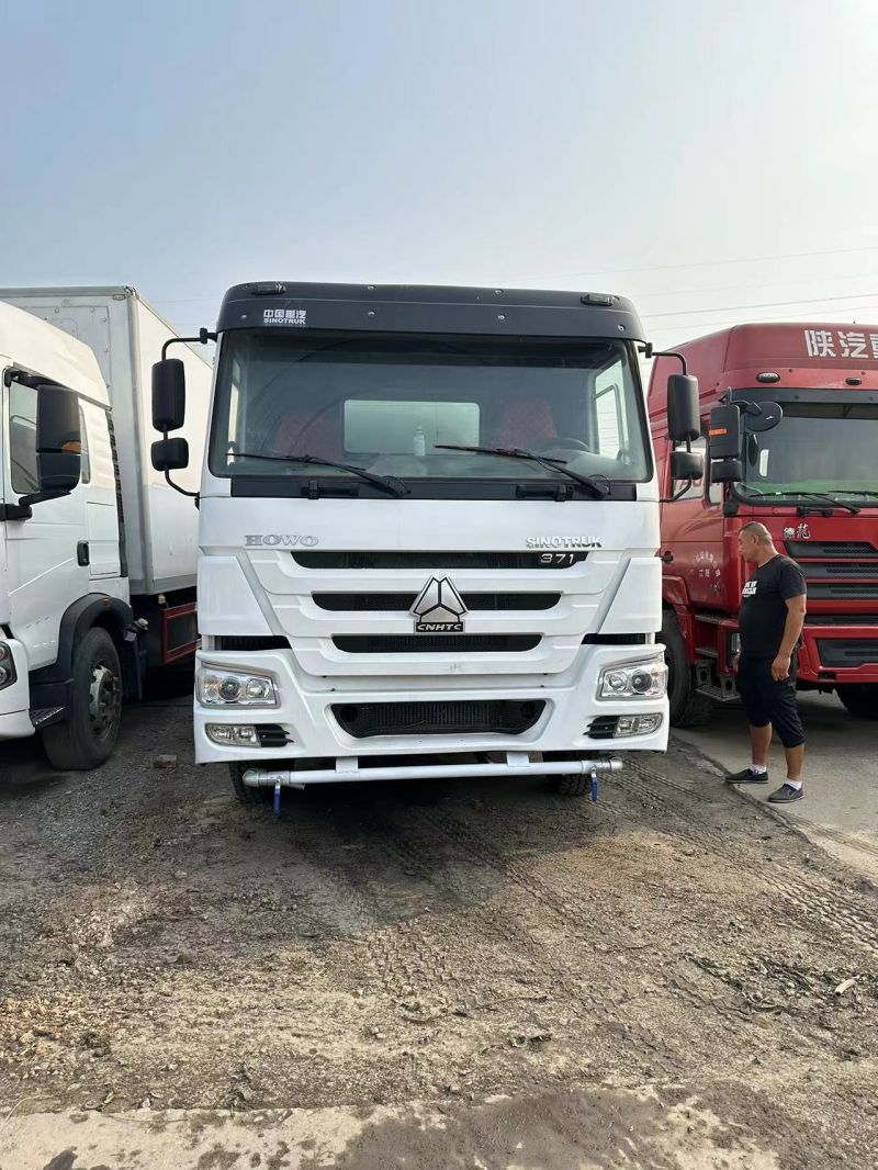 Camion-citerne à eau Sinotruk Howo Camion-citerne à eau Sinotruk Howo