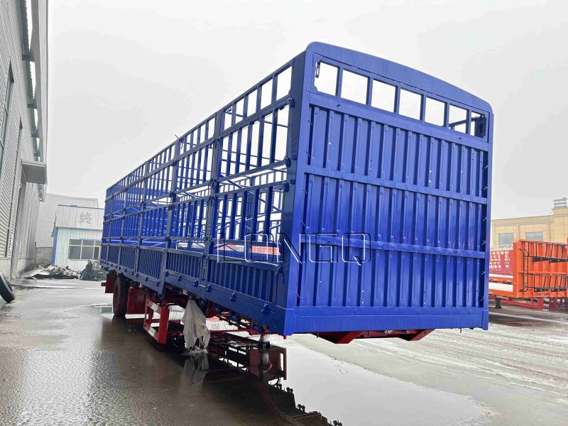 Semi-remorque de bétail à 3 essieux Semi-remorque de bétail à 3 essieux