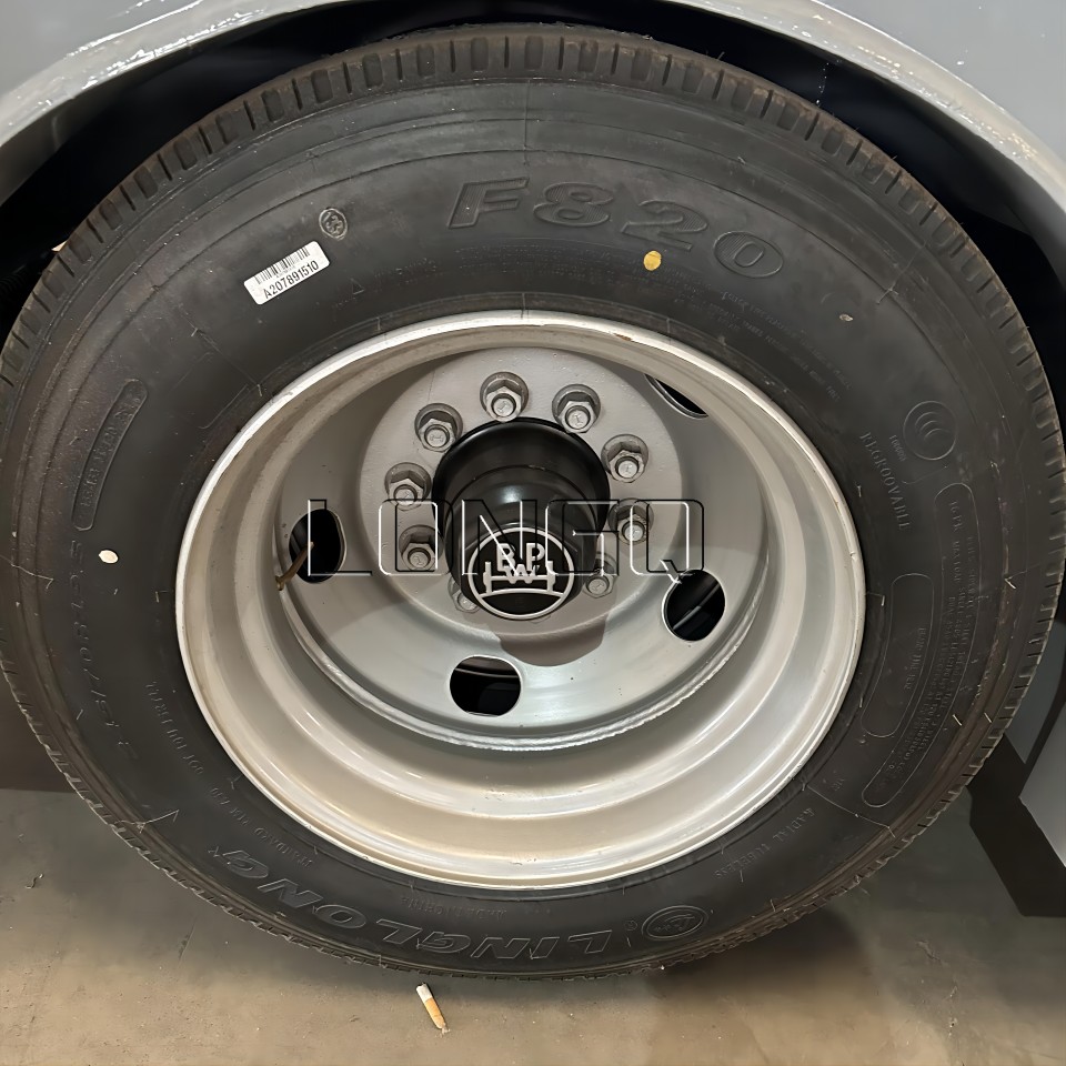 ขายรถลากจูงรถยนต์ 8 คัน ขายรถลากจูงรถยนต์ 8 คัน