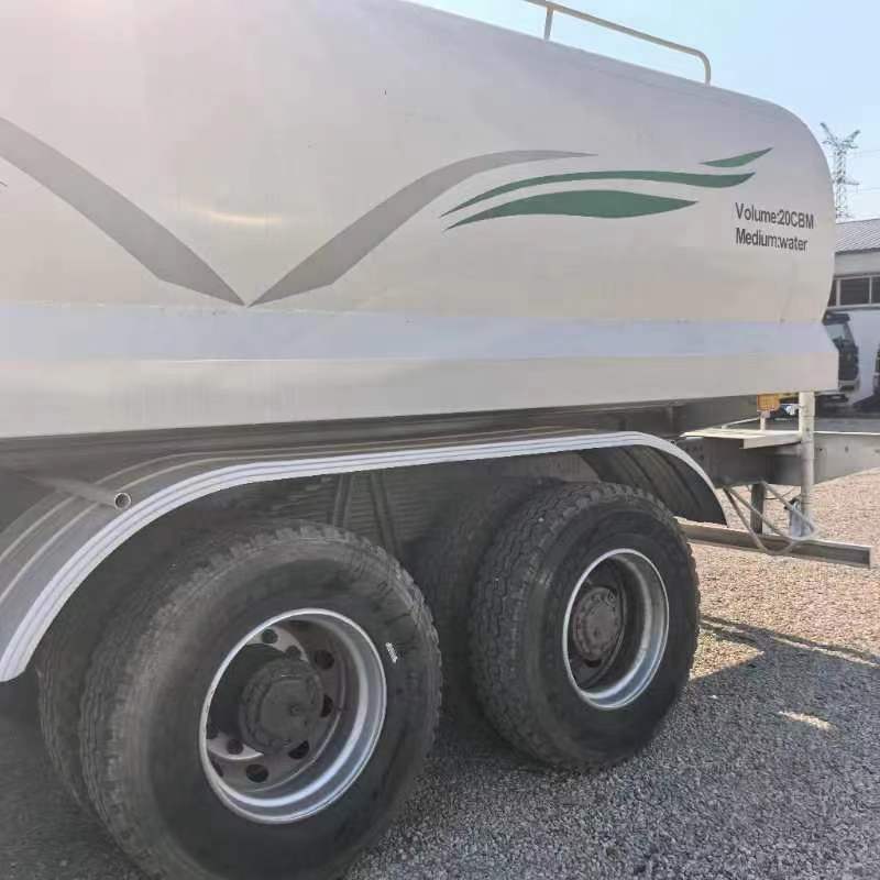 Camión cisterna de agua Camión cisterna de agua