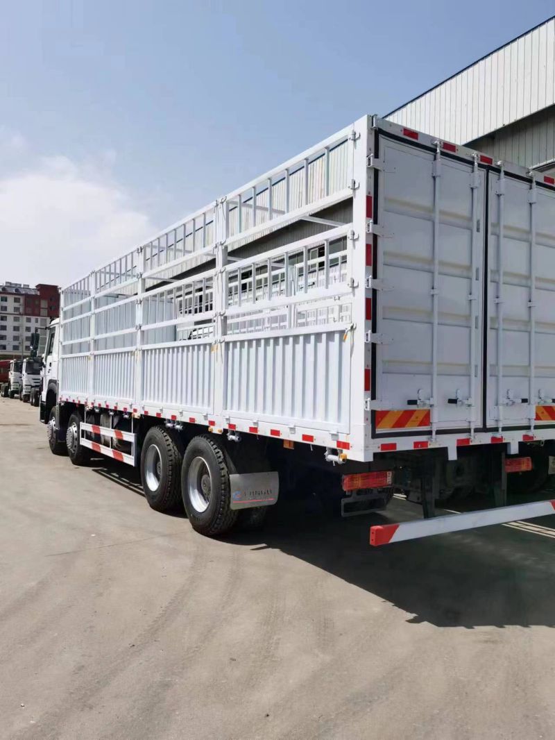 รถบรรทุกรั้ว Sinotruk Howo 8x4 รถบรรทุกรั้ว Sinotruk Howo 8x4