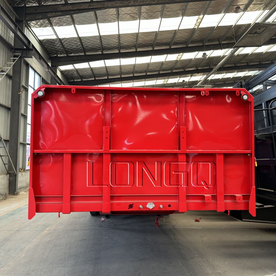 รถกึ่งพ่วงบรรทุกสินค้าติดผนัง 3 เพลา รถกึ่งพ่วงบรรทุกสินค้าติดผนัง 3 เพลา