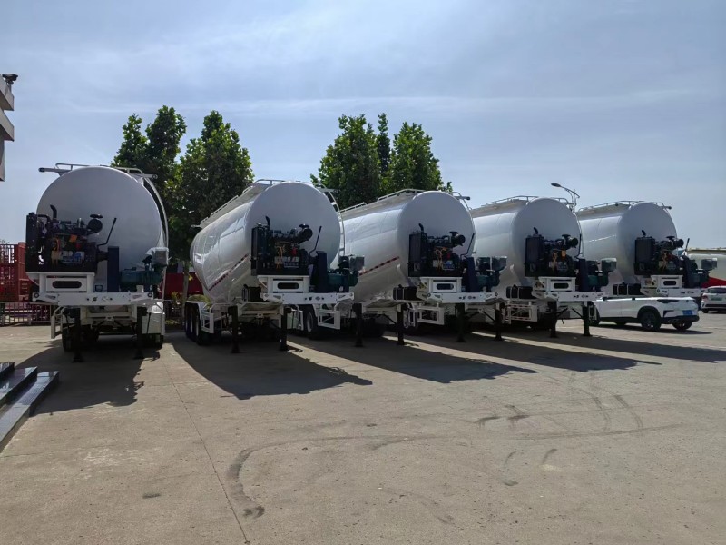 เรือบรรทุกปูนซีเมนต์จํานวนมาก เรือบรรทุกปูนซีเมนต์จํานวนมาก