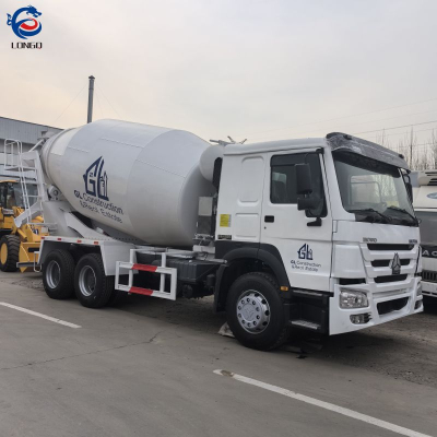 รถบรรทุกผสมซีเมนต์ Sinotruk Howo มือสอง