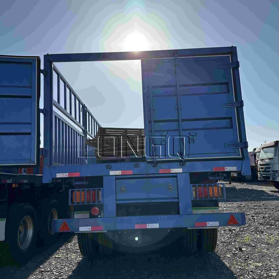 รถกึ่งพ่วงบรรทุกสินค้ารั้ว 4 เพลา รถกึ่งพ่วงบรรทุกสินค้ารั้ว 4 เพลา