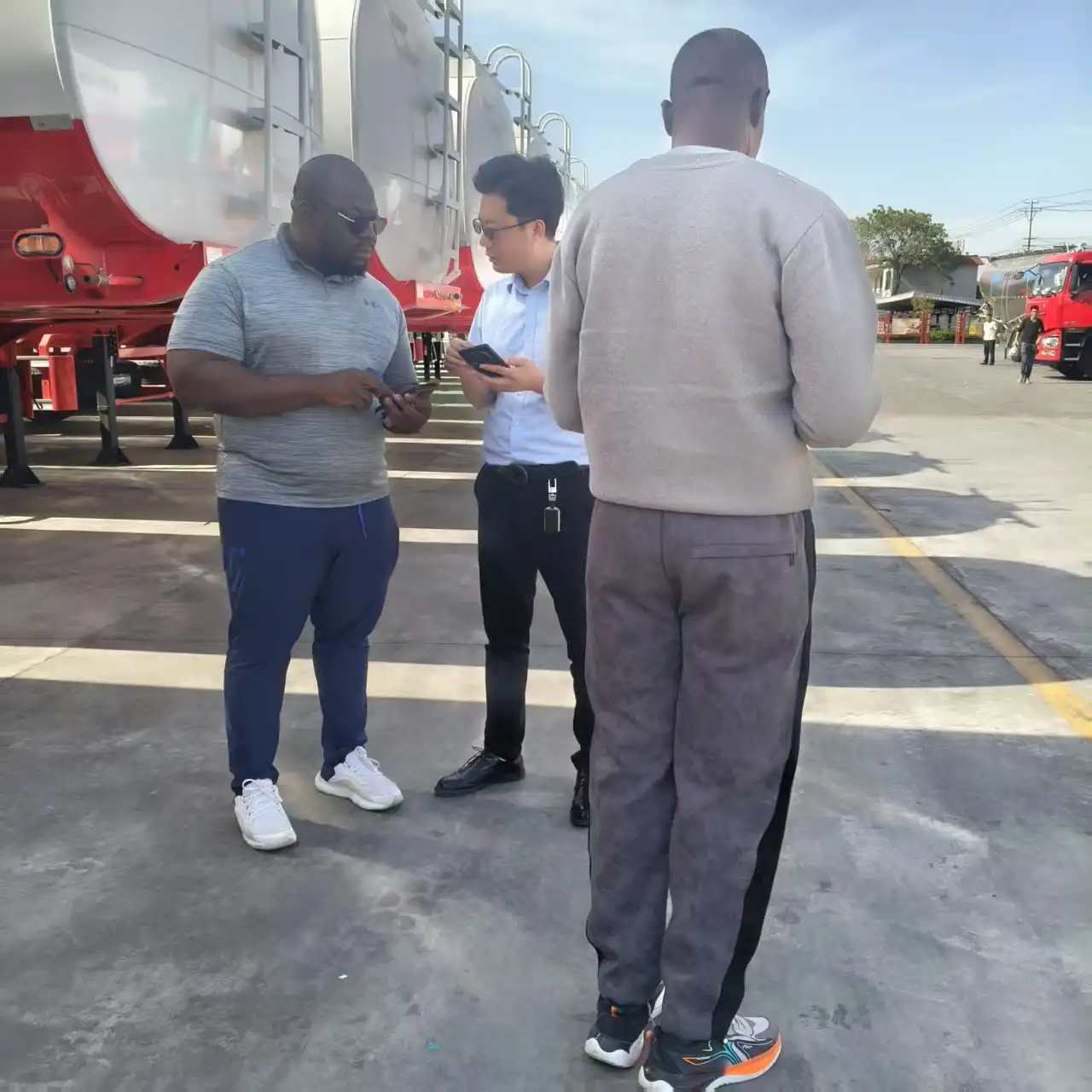 รถพ่วงผงซีเมนต์