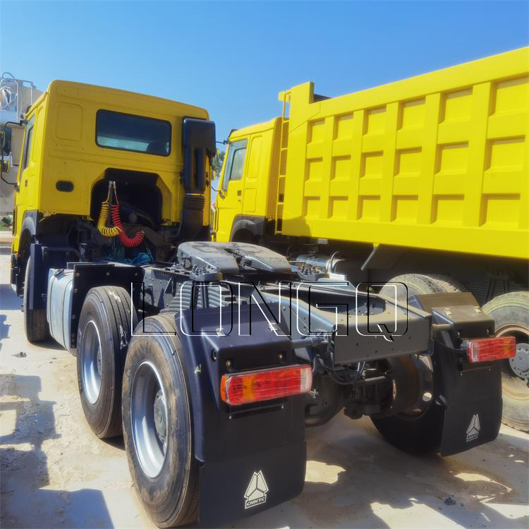 หัวรถแทรกเตอร์ Sinotruk Howo 6X4 หัวรถแทรกเตอร์ Sinotruk Howo 6X4