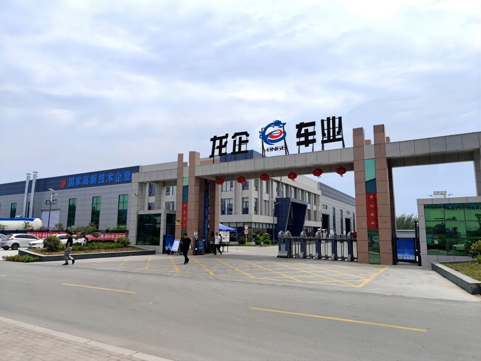 Khu vực Trung Á Loại Nhà sản xuất xe moóc giường thấp Khu vực Trung Á Loại Nhà sản xuất xe moóc giường thấp