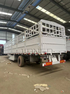 รถพ่วงบรรทุกสินค้ารั้ว 60 ตัน