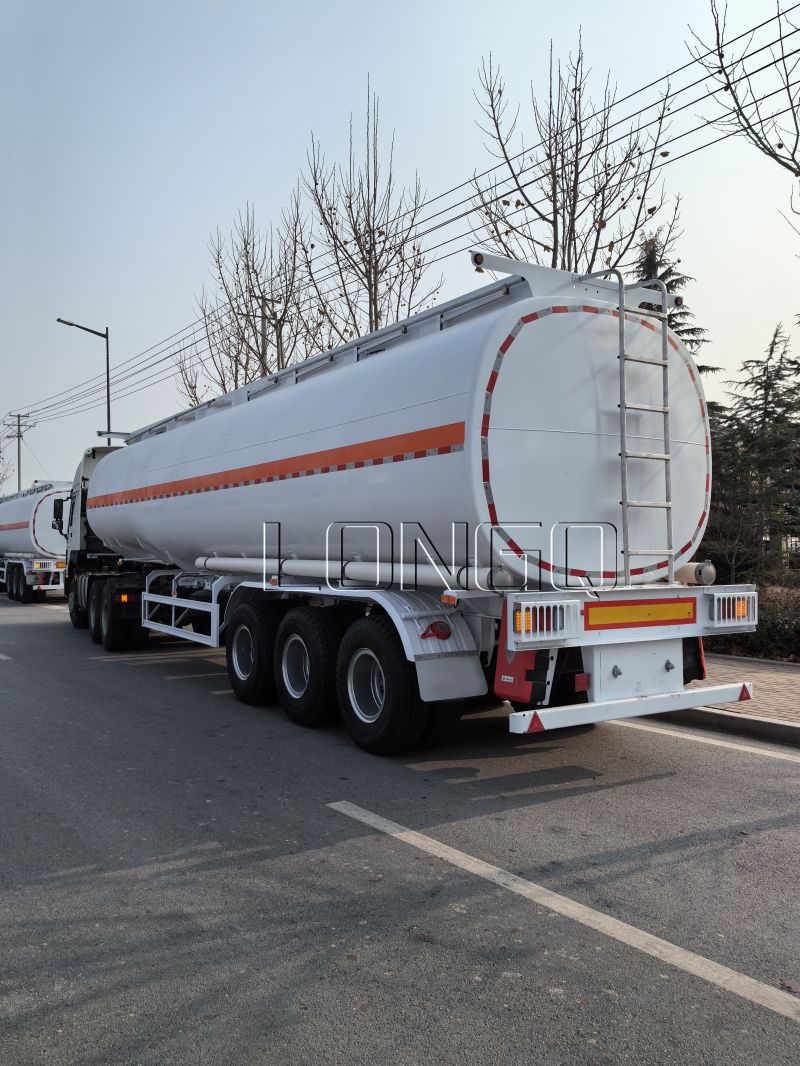 Trailer thùng nhiên liệu 3 trục 40000 lít Trailer thùng nhiên liệu 3 trục 40000 lít
