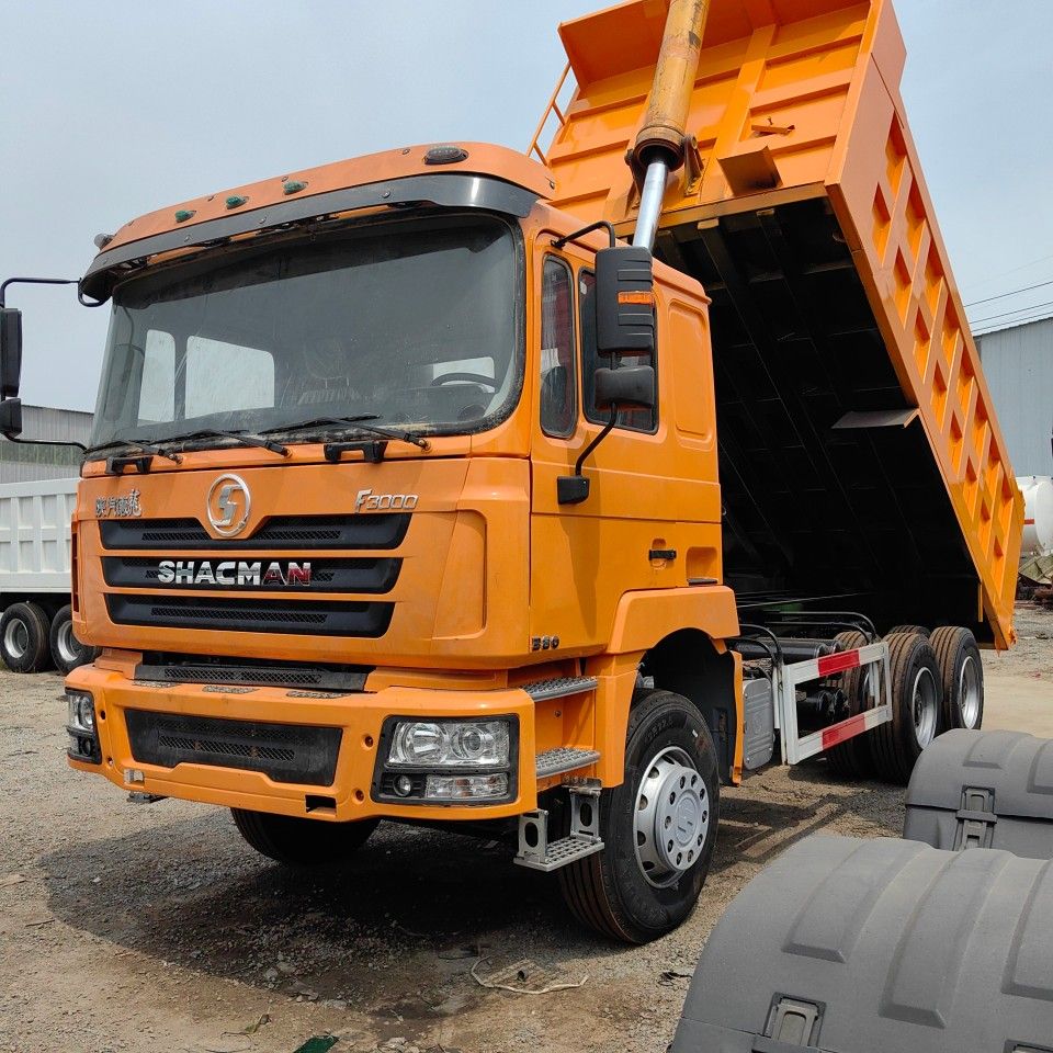 Xe tải tự đổ 6x4 Xe tải tự đổ 6x4