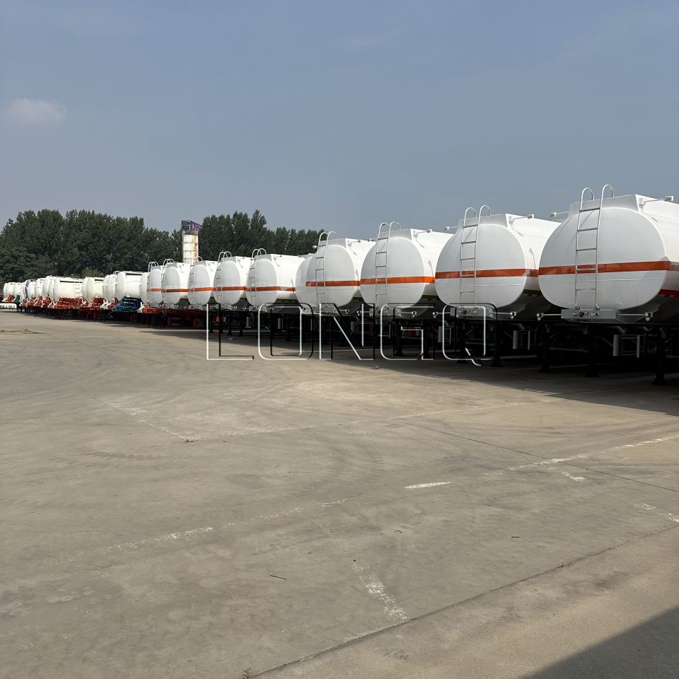 Cần bán xe chở nhiên liệu Cần bán xe chở nhiên liệu