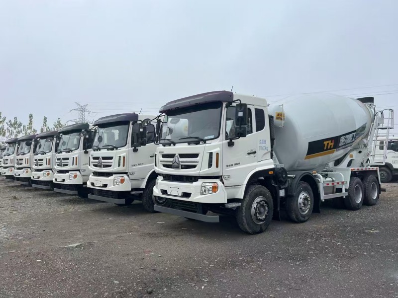 شاحنة خلط الخرسانة للبيع شاحنة خلط الخرسانة للبيع