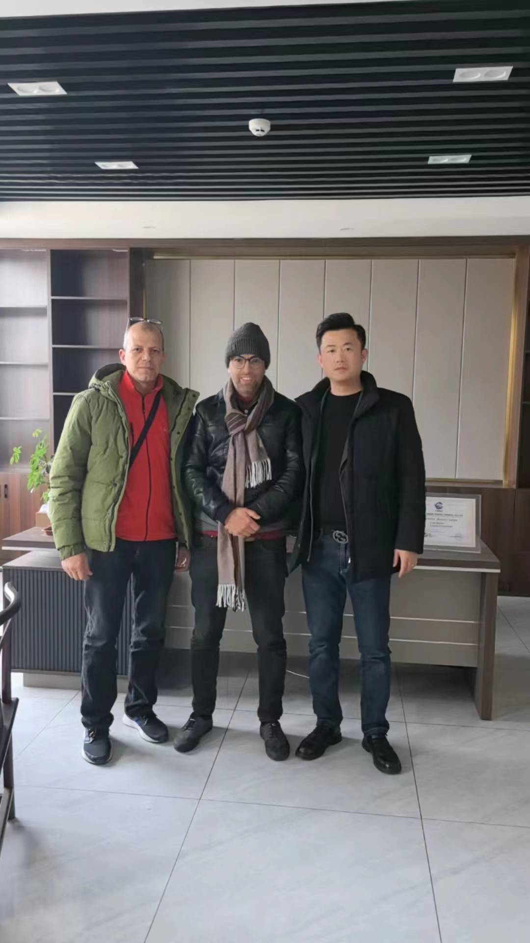 ผู้ขนส่งรถสำหรับขาย ผู้ขนส่งรถสำหรับขาย