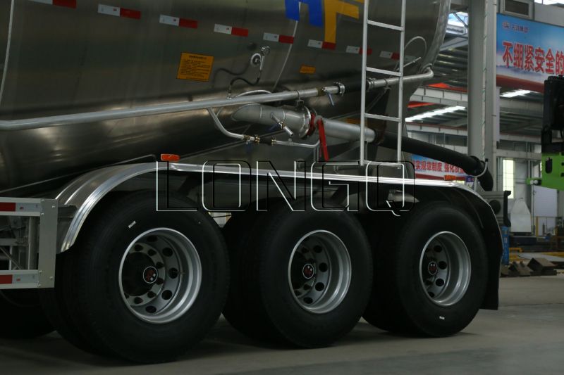 %E7%BD%90%E5%BC%8F%E5%8D%8A%E6%8C%82%E8%BD%A6A4