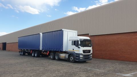 รถกึ่งพ่วงม่านข้างพีวีซี รถกึ่งพ่วงม่านข้างพีวีซี