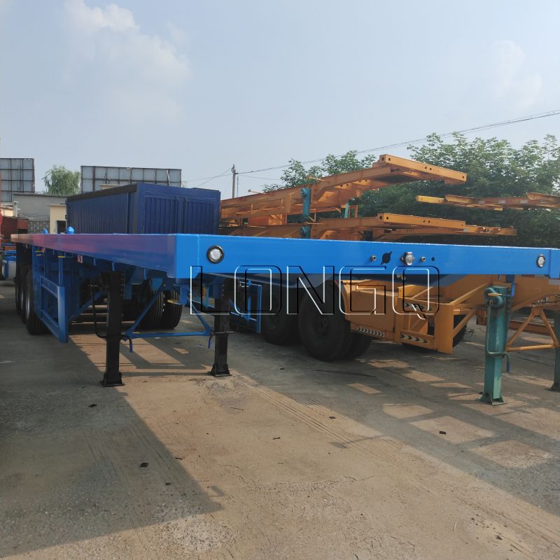 Semi-remorque à plateau Semi-remorque à plateau